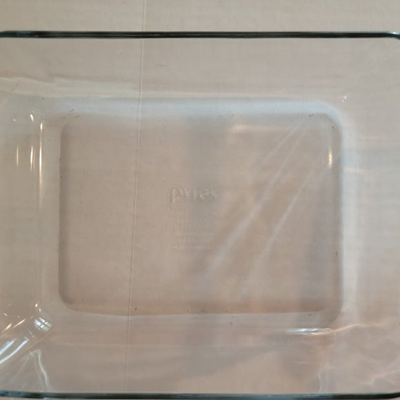 Pyrex glass storage containers with lids - Picture 3 of 5